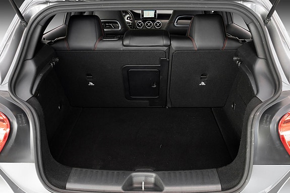 Mercedes-Benz A180 27 of 28