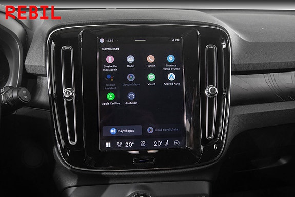 Volvo XC40 15 of 25