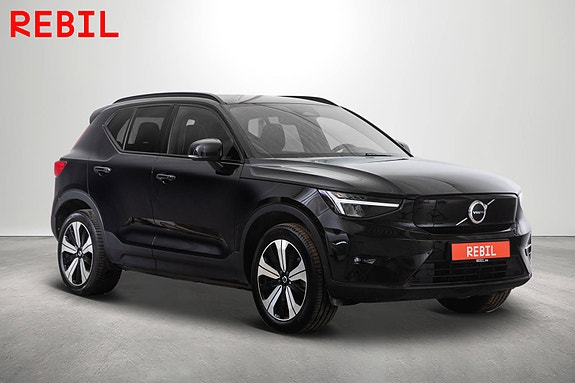 Volvo XC40 4 of 25