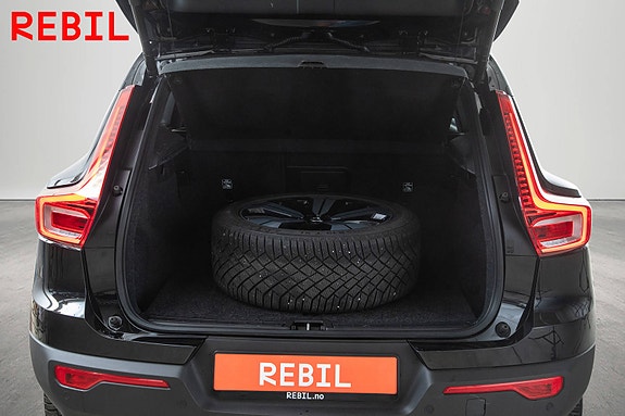 Volvo XC40 21 of 25