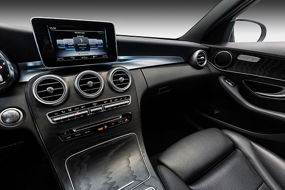 Mercedes-Benz C350 16 of 30