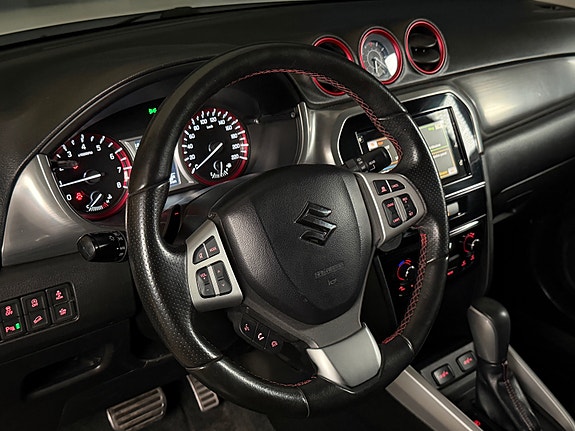 Suzuki Vitara 22 of 30