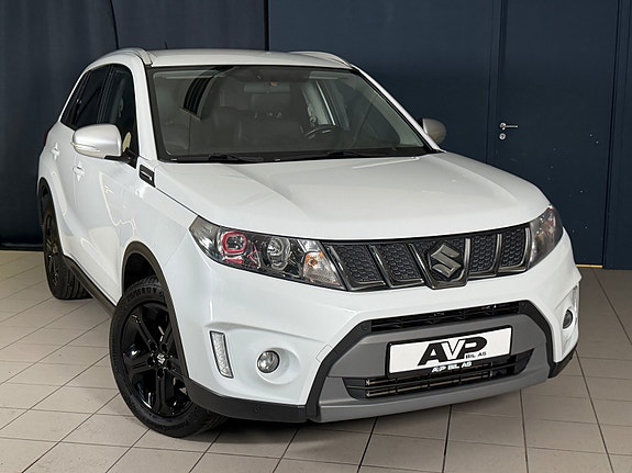Suzuki Vitara 4 of 30