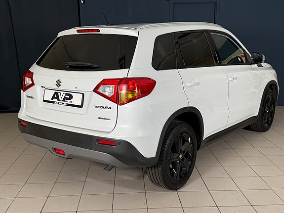 Suzuki Vitara 8 of 30