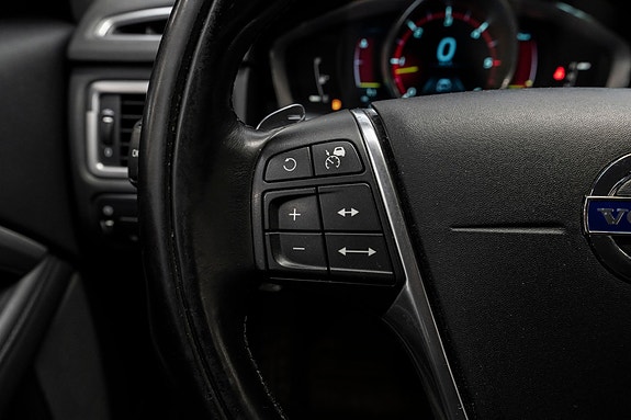 Volvo XC70 14 of 25