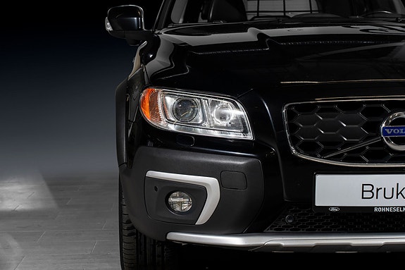 Volvo XC70 4 of 25