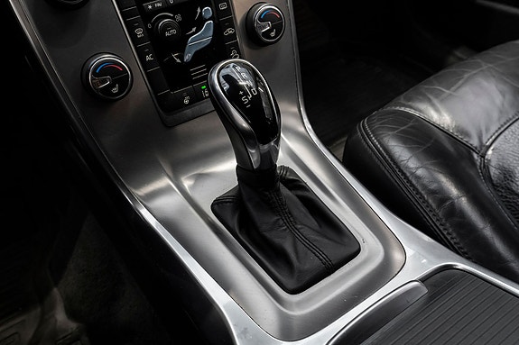 Volvo XC70 16 of 25