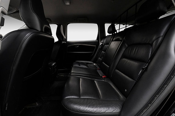 Volvo XC70 23 of 25