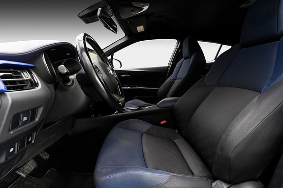 Toyota C-HR 11 of 26