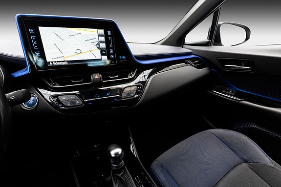 Toyota C-HR 17 of 26