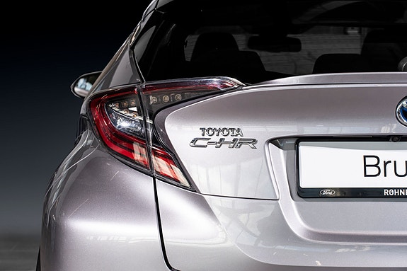 Toyota C-HR 9 of 26