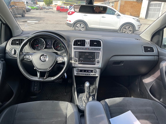 Volkswagen Polo 28 of 30