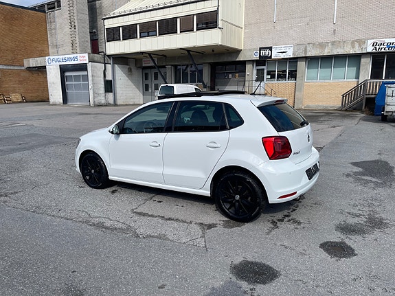 Volkswagen Polo 6 of 30
