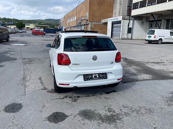 Volkswagen Polo 8 of 30