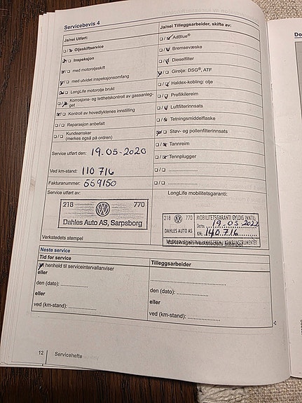 Volkswagen Passat 27 of 30