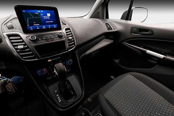 Ford Transit Connect 13 of 25