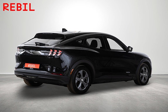 Ford Mustang Mach-E 7 of 26