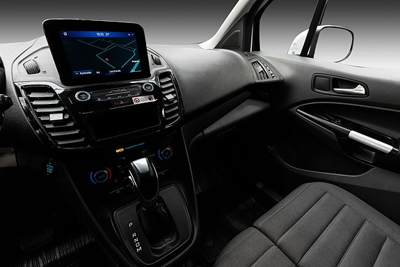 Ford Transit Connect 14 of 25