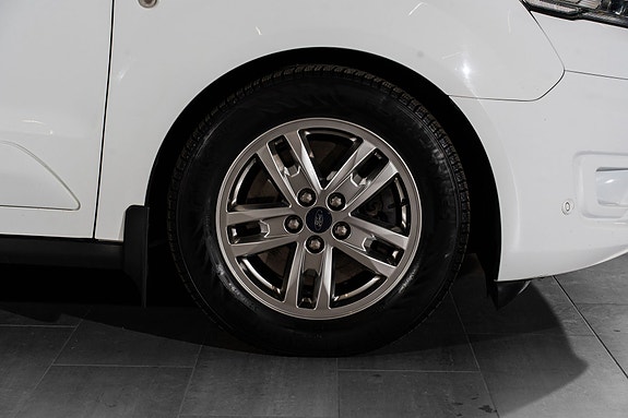 Ford Transit Connect 5 of 25