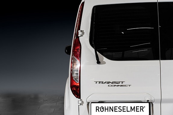 Ford Transit Connect 10 of 25
