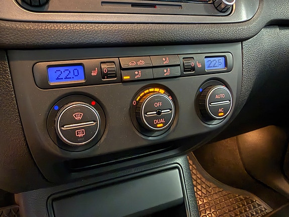 Volkswagen Tiguan 27 of 30