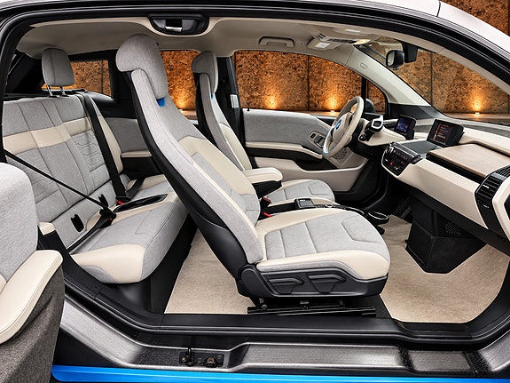 BMW i3 9 of 16