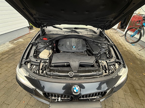 BMW 320d 4 of 7
