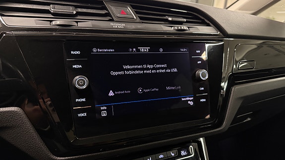 Volkswagen Touran 19 of 23
