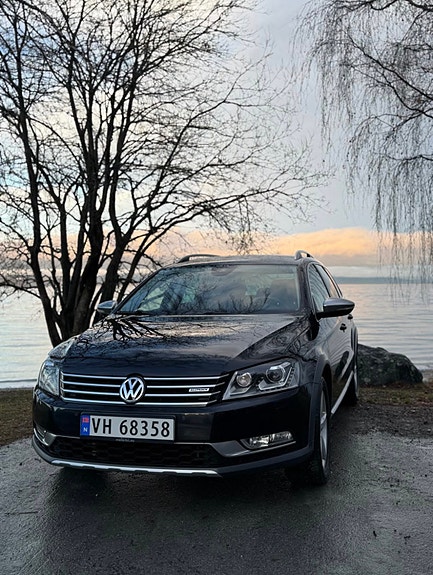 Volkswagen Passat 4 of 15