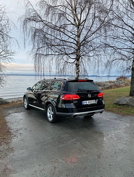 Volkswagen Passat 7 of 15