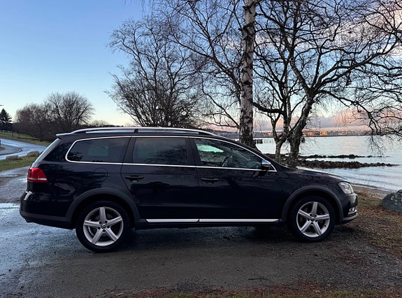 Volkswagen Passat 5 of 15