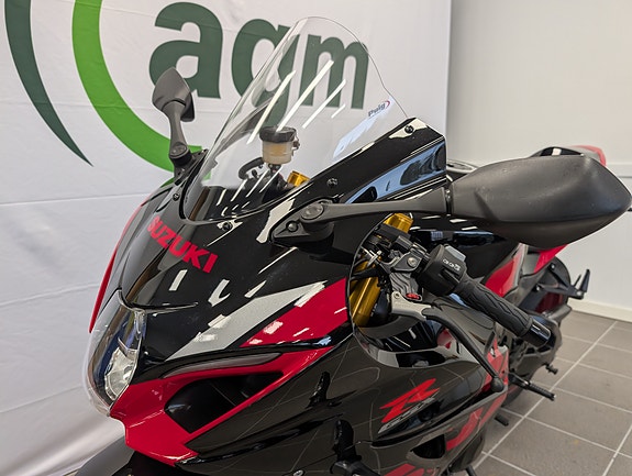 Suzuki GSX-R1000R 11 of 25