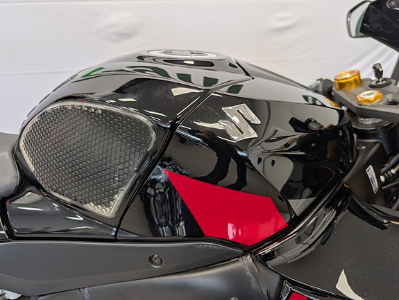 Suzuki GSX-R1000R 17 of 25