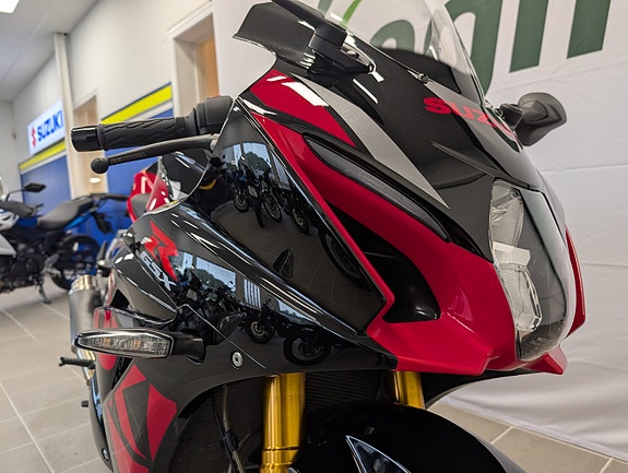 Suzuki GSX-R1000R 12 of 25