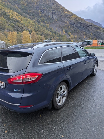 Ford Mondeo 30 of 30