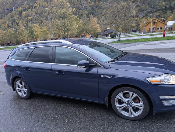 Ford Mondeo 27 of 30