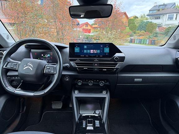 Citroen E-C4 12 of 16