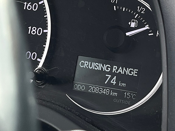 Lexus CT200h 12 of 19