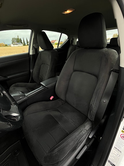 Lexus CT200h 6 of 19