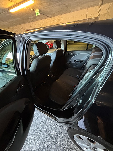 Opel Corsa 15 of 18