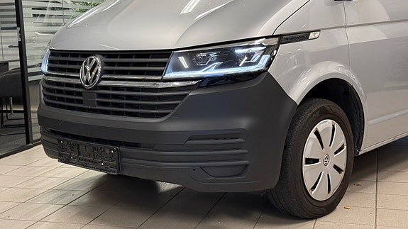 Volkswagen Transporter 2 of 30