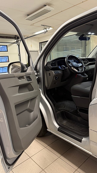 Volkswagen Transporter 15 of 30