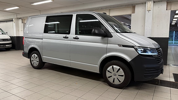 Volkswagen Transporter 12 of 30