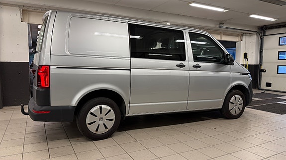 Volkswagen Transporter 11 of 30
