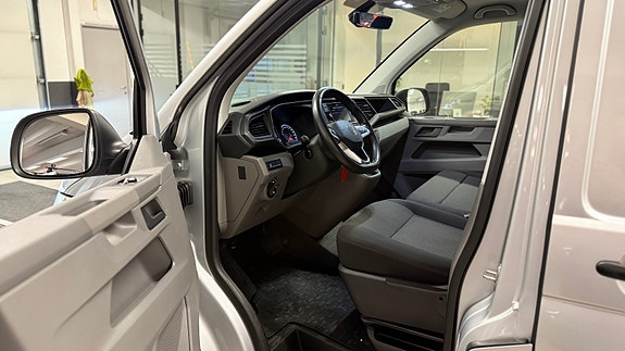 Volkswagen Transporter 17 of 30