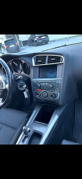 Citroen C4 3 of 8