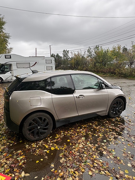 BMW i3 7 of 12