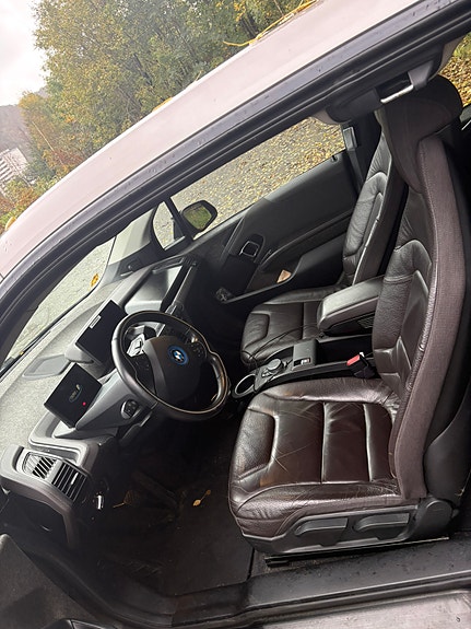 BMW i3 3 of 12