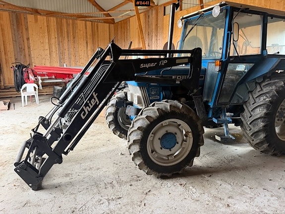 Ford 1986 4610 4x4 traktor med frontlaster 7 of 30