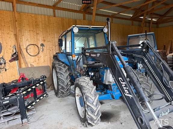 Ford 1986 4610 4x4 traktor med frontlaster 3 of 30